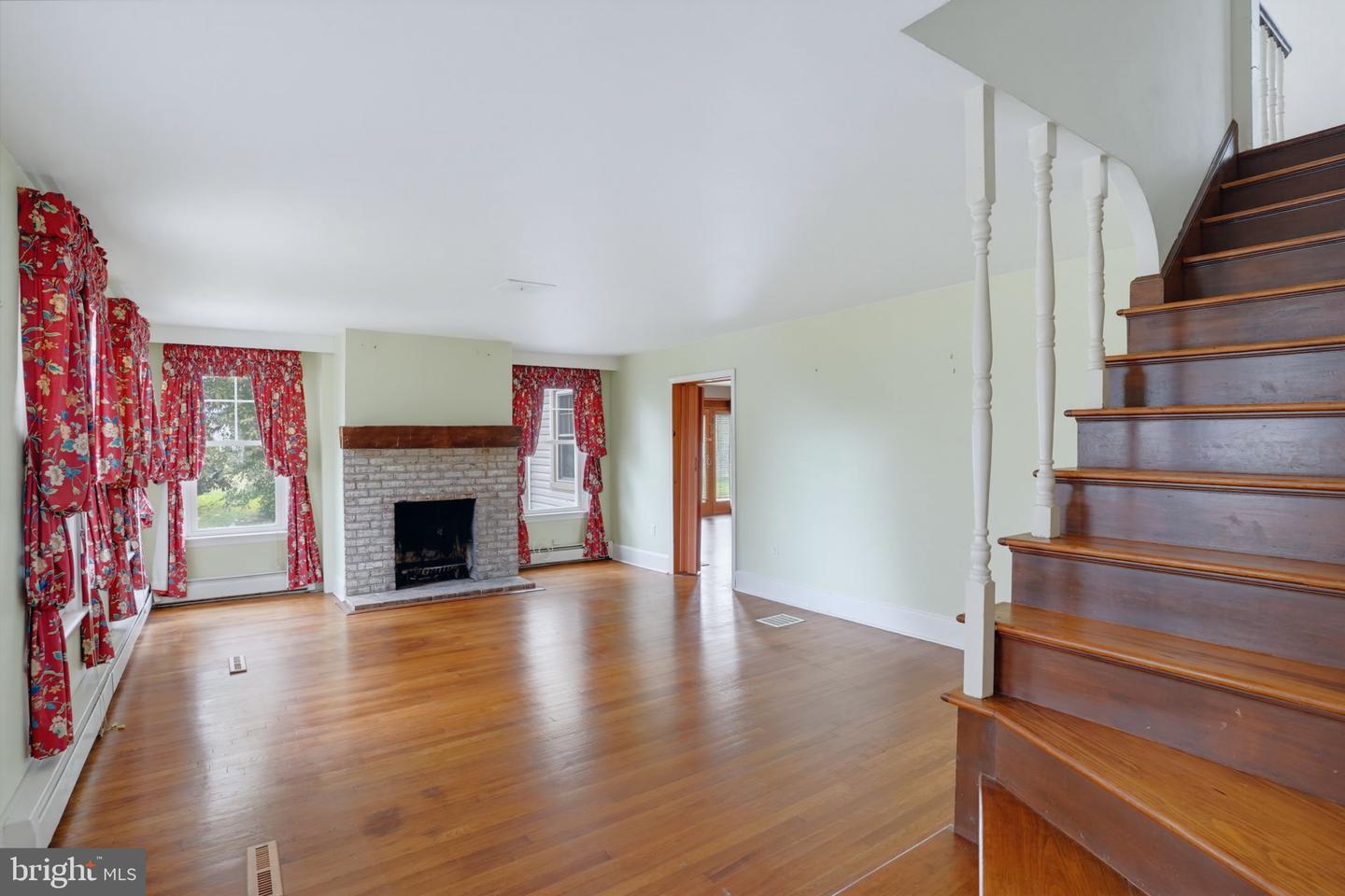 3886 Brenford Rd Property Photo 23