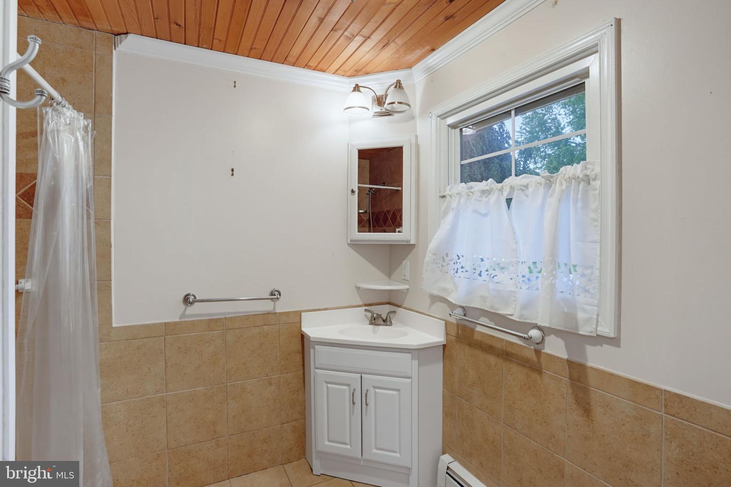 3886 Brenford Rd Property Photo 30