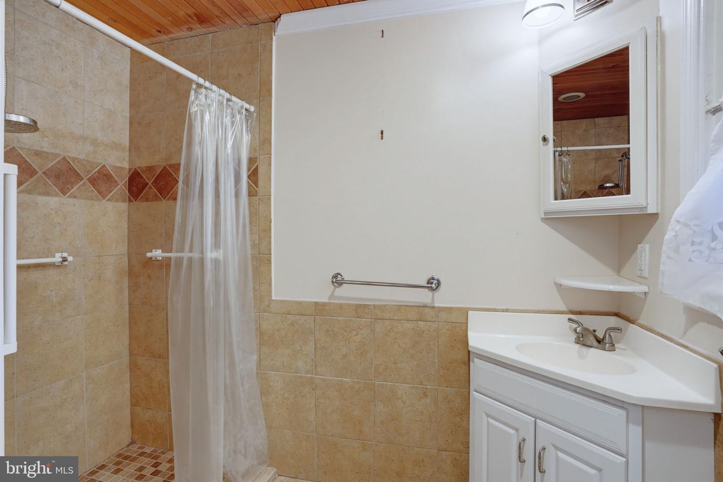 3886 Brenford Rd Property Photo 31