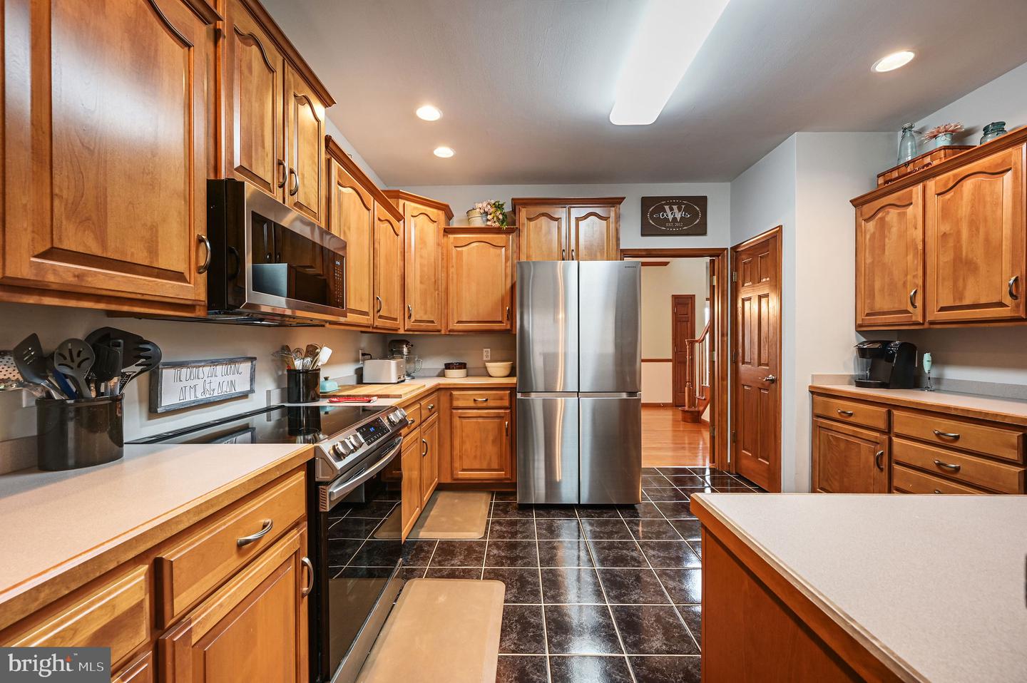 101 Thornhill Ct Ct Property Photo 12