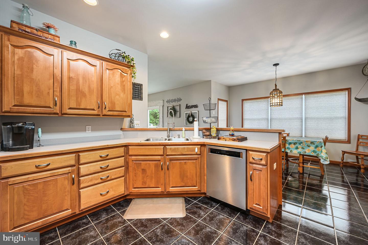 101 Thornhill Ct Ct Property Photo 13