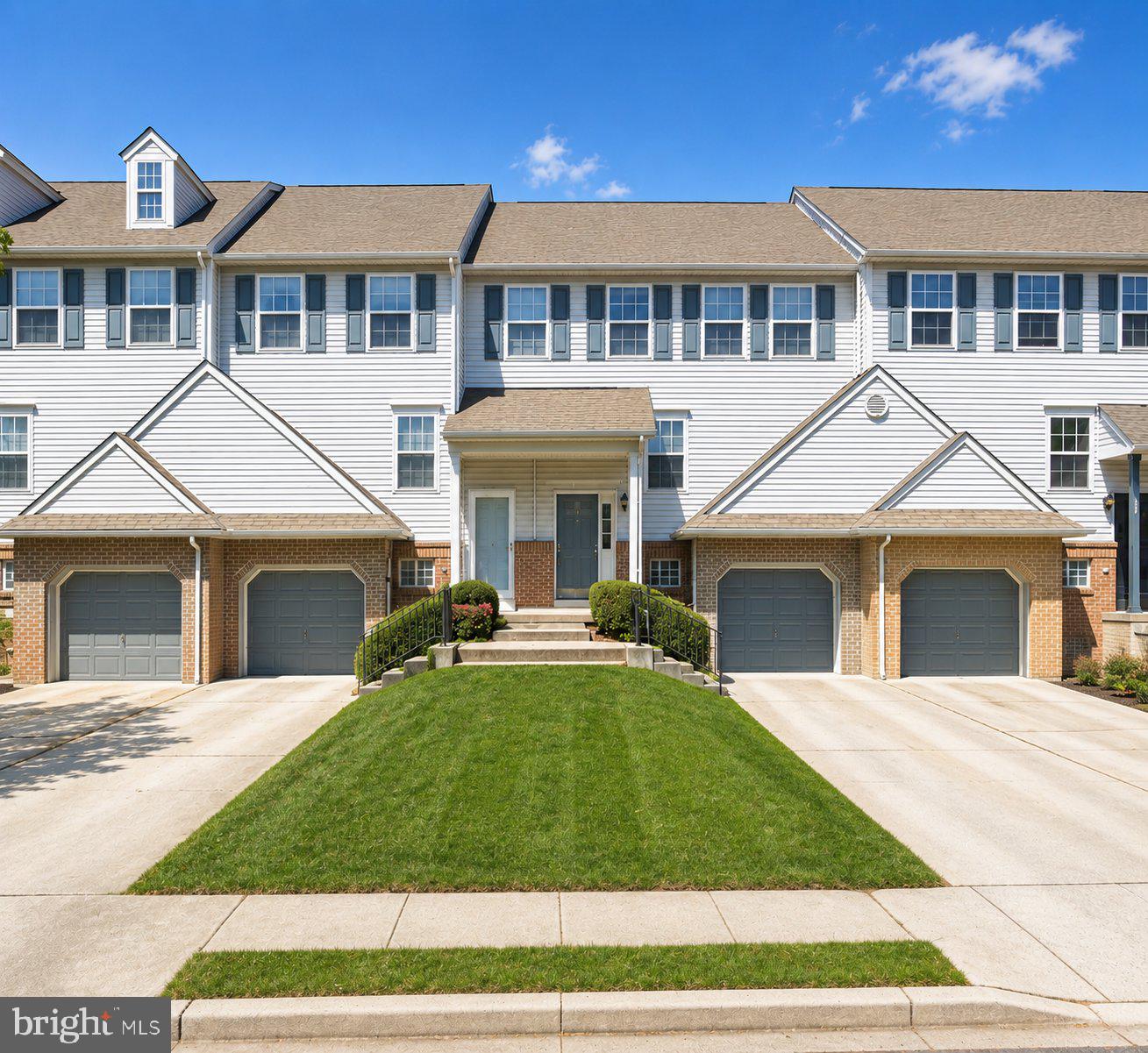325 Charring Cross Dr Property Photo 19