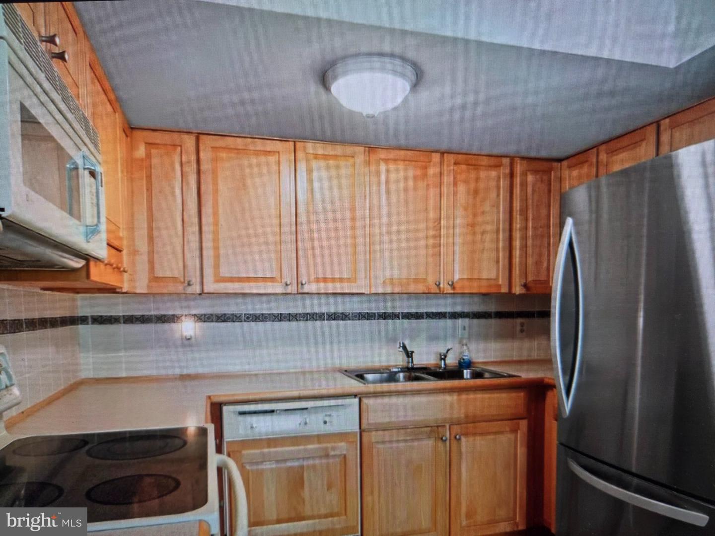 6 Whitemarsh Ct Property Photo 2