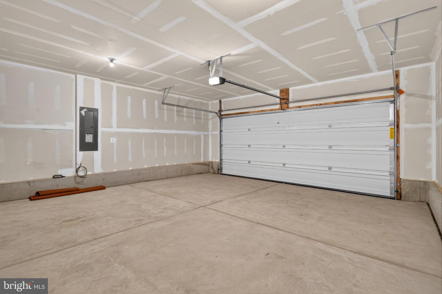 877 Virdin Dr Property Photo 33