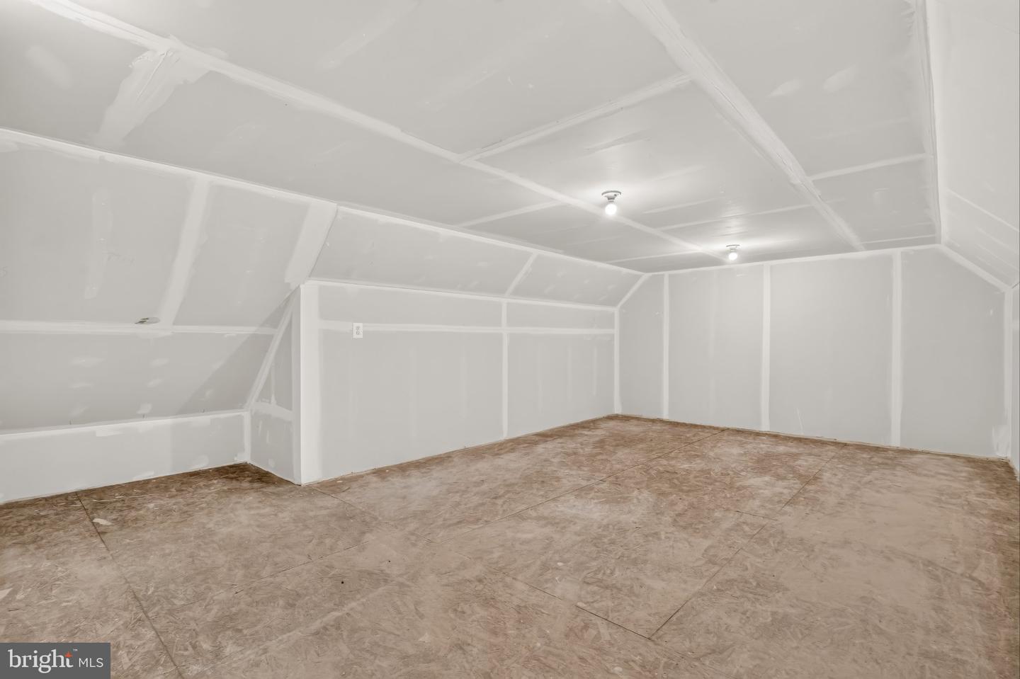 877 Virdin Dr Property Photo 34