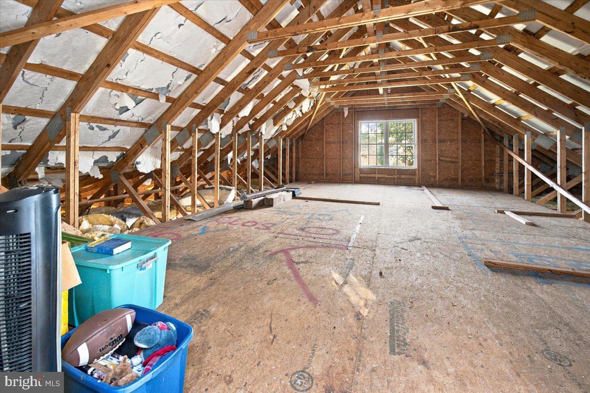 275 Bloomfield Dr Property Photo 47