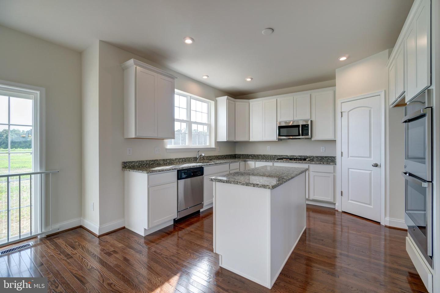 1153 Charleston Cir #legend Property Photo 9