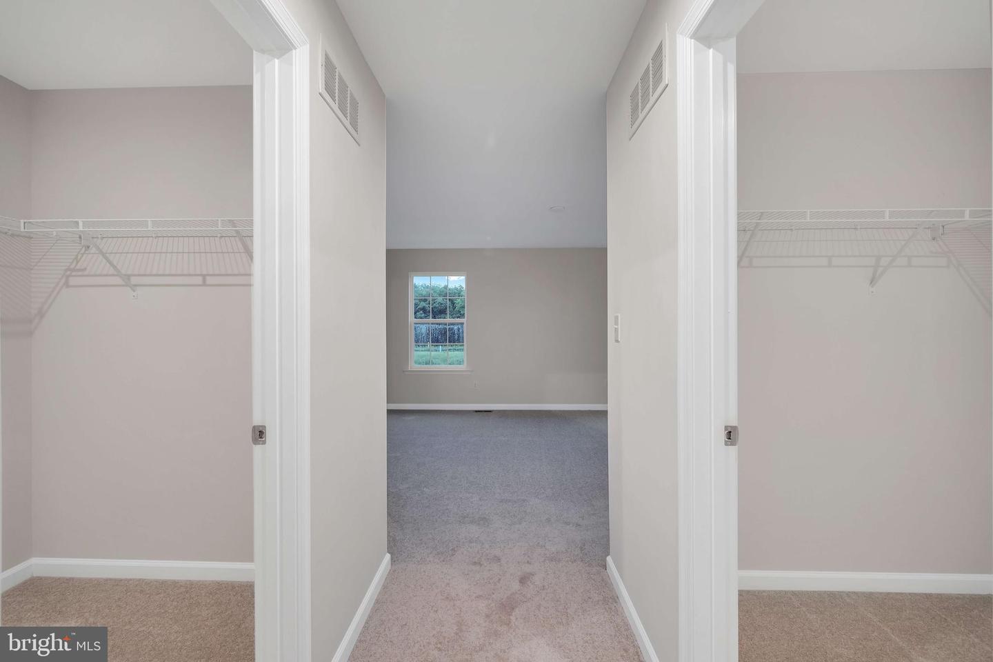 1153 Charleston Cir #berkshire Property Photo 12