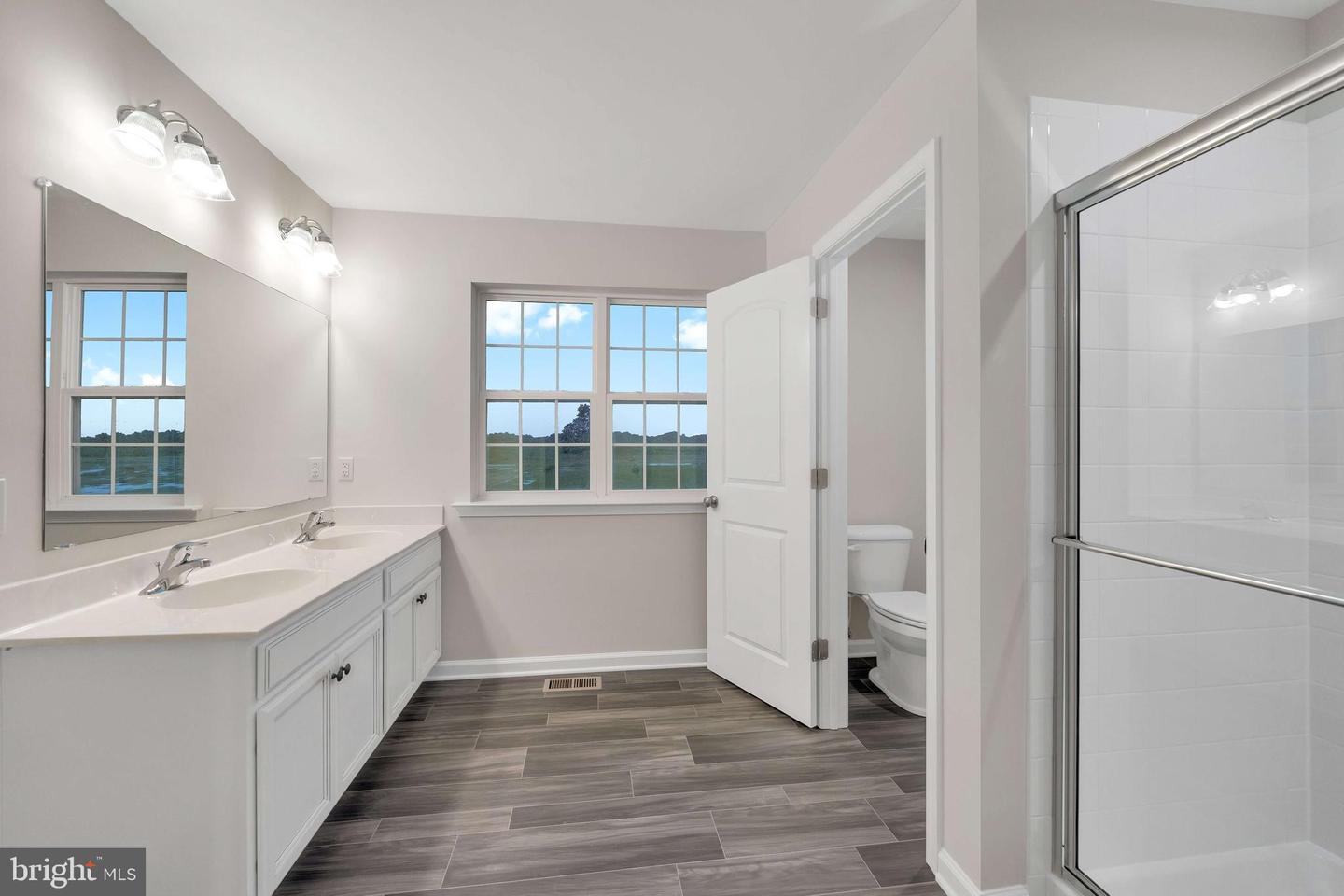 1153 Charleston Cir #berkshire Property Photo 13