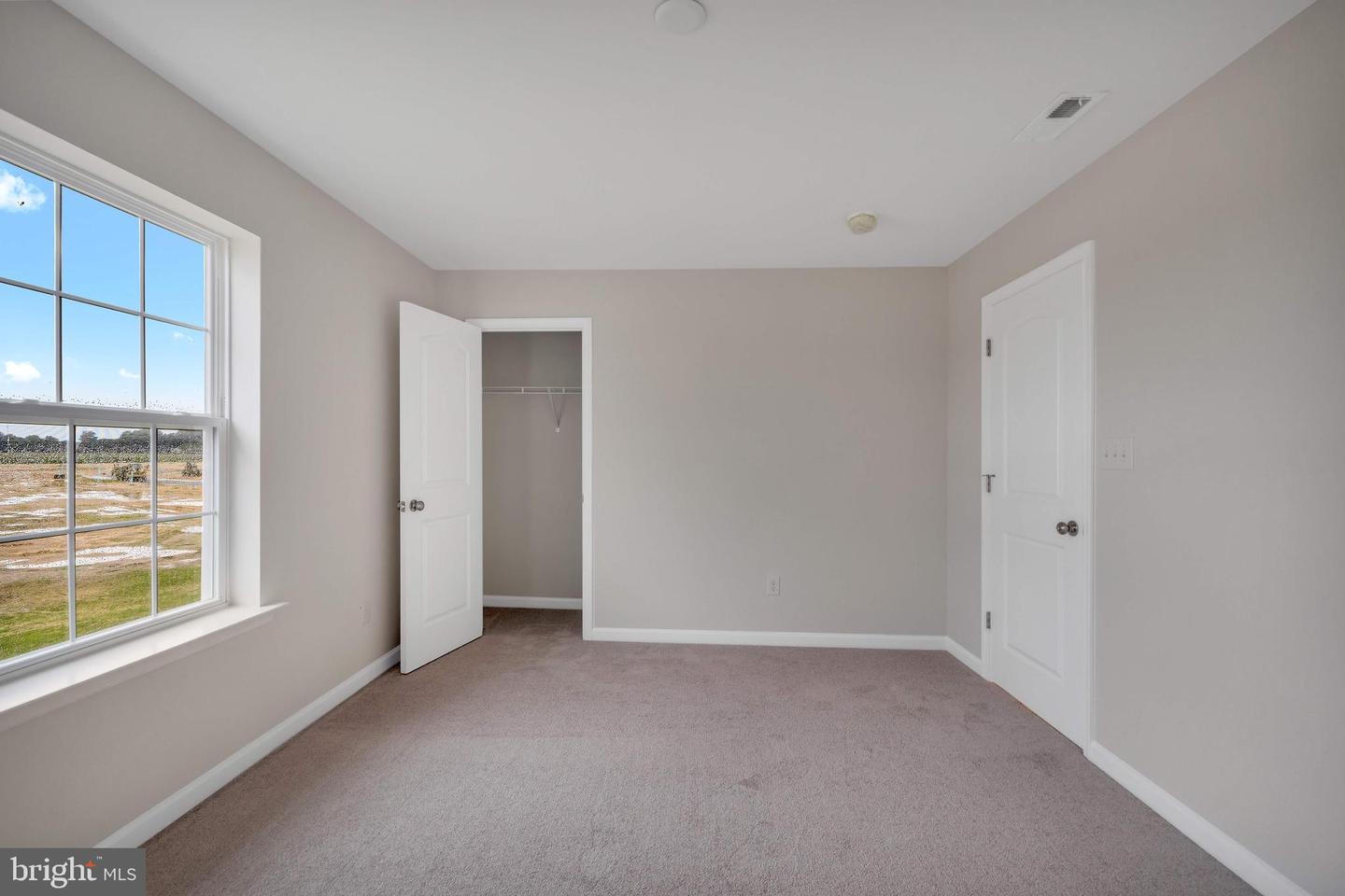 1153 Charleston Cir #berkshire Property Photo 15
