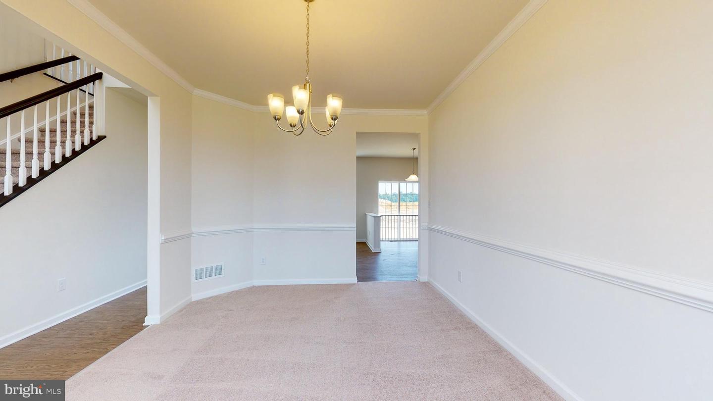 1153 Charleston Cir #charleston Property Photo 4