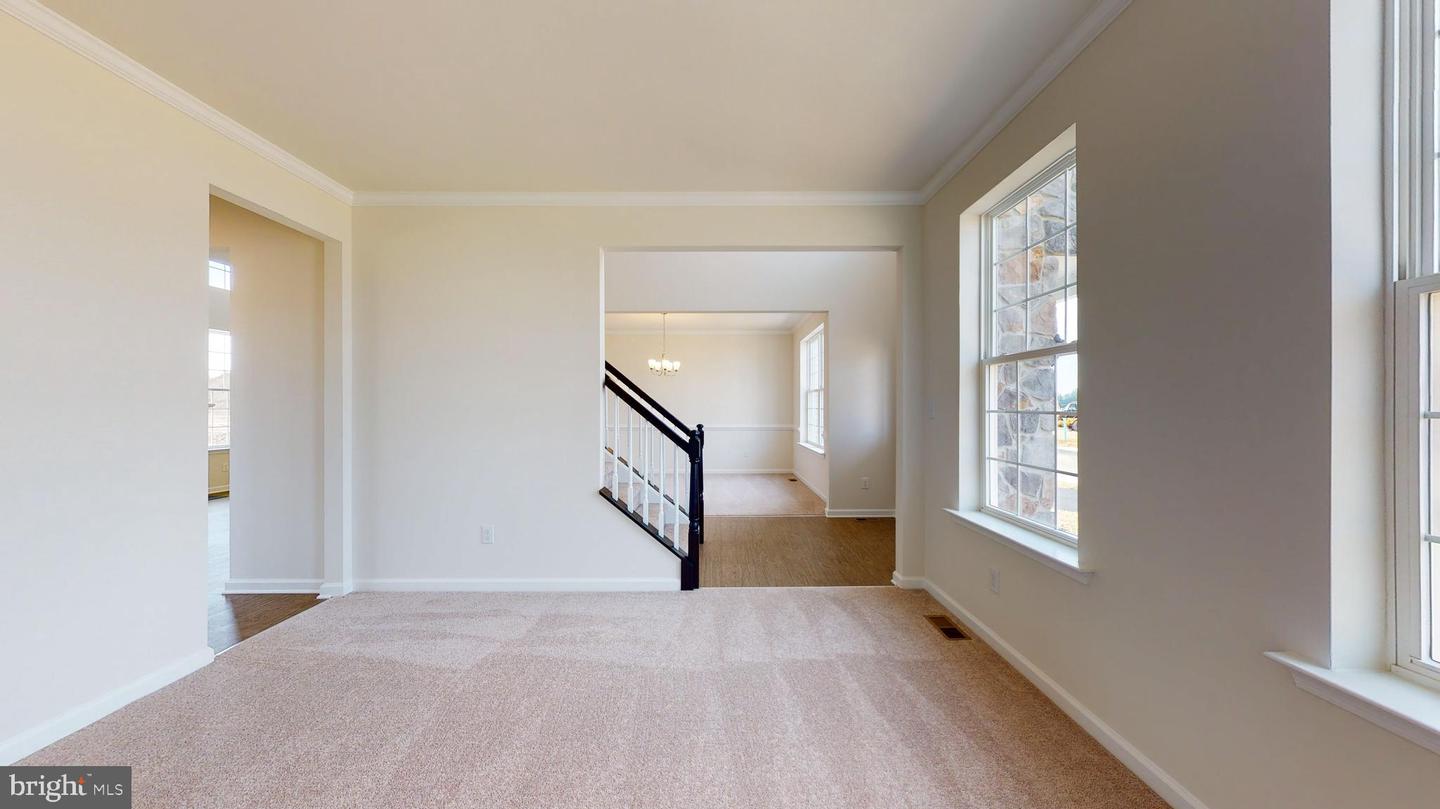1153 Charleston Cir #charleston Property Photo 5
