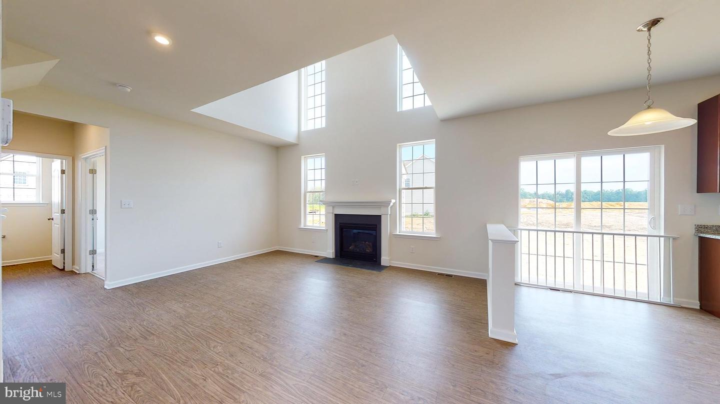 1153 Charleston Cir #charleston Property Photo 10