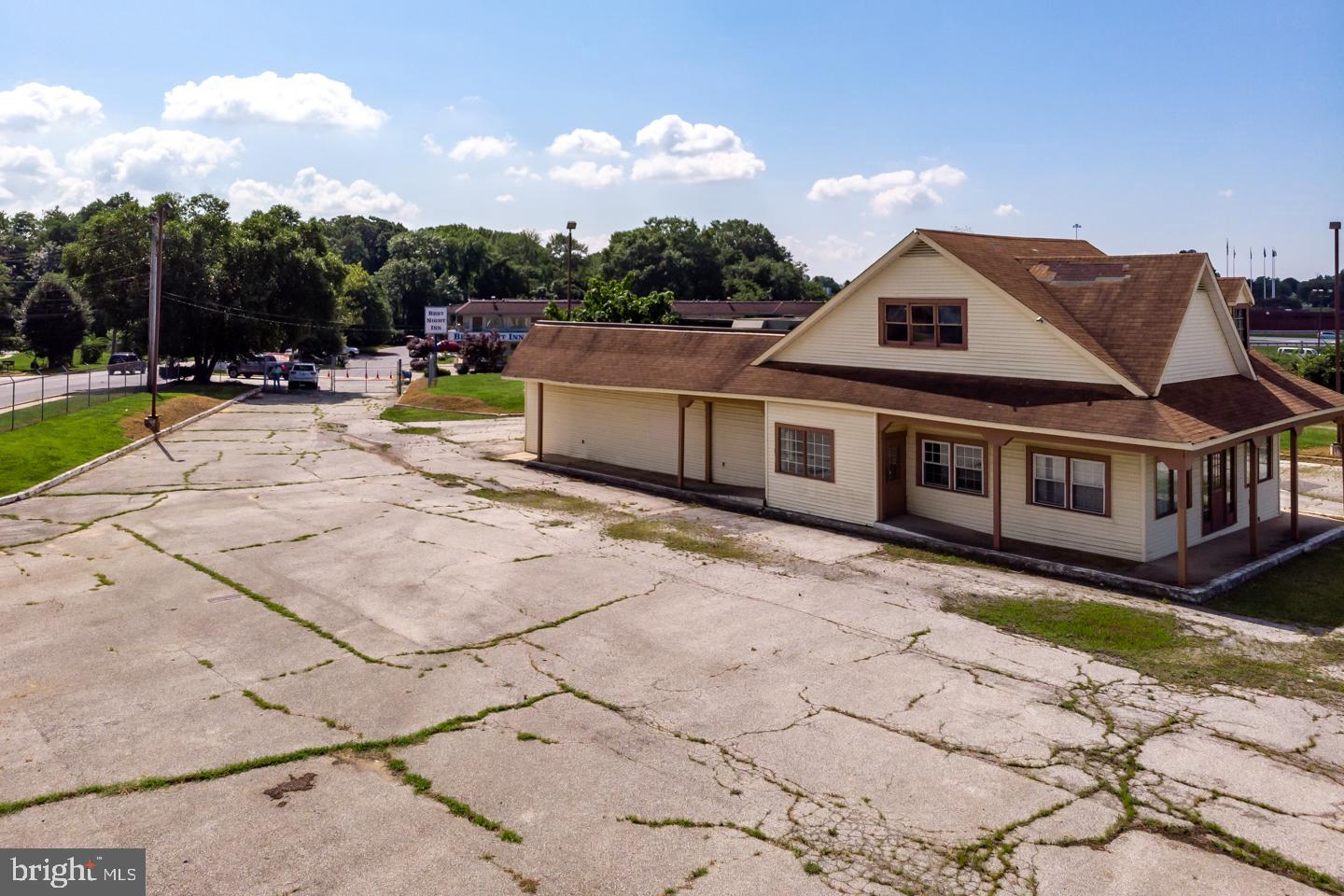 2994 NEW CASTLE AVE