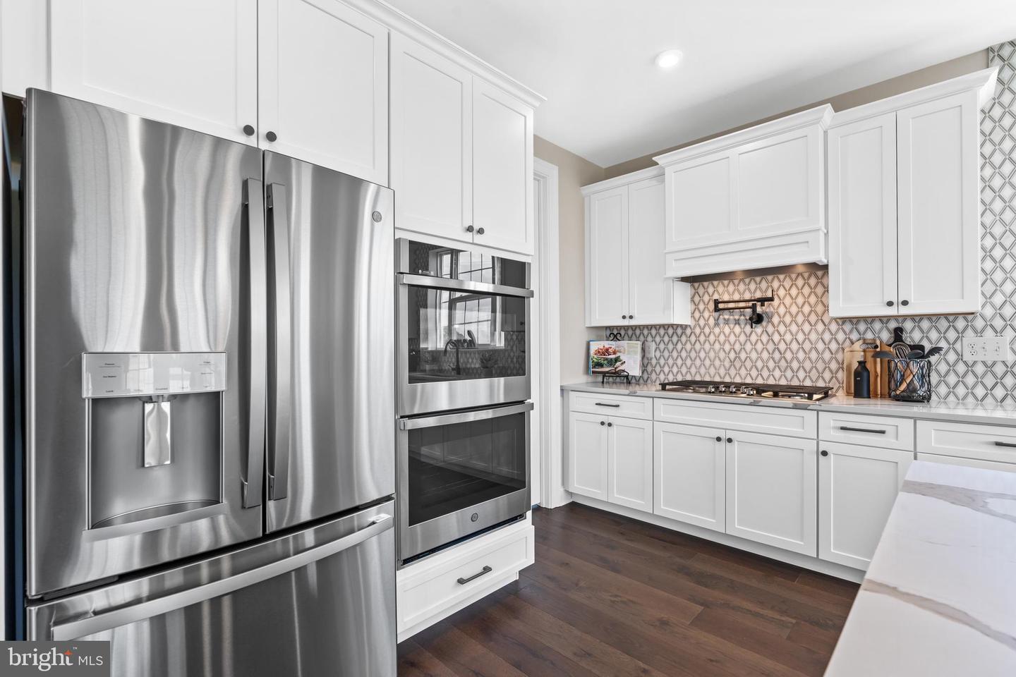 273 Abbotsford Dr #philadelphian Grand Property Photo 18