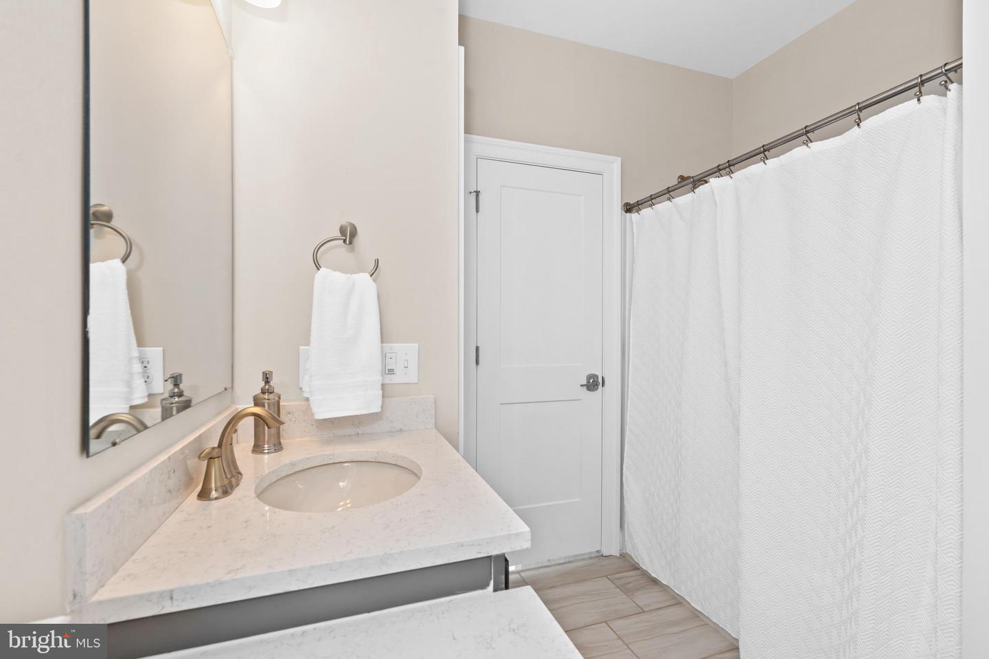 273 Abbotsford Dr #philadelphian Grand Property Photo 53