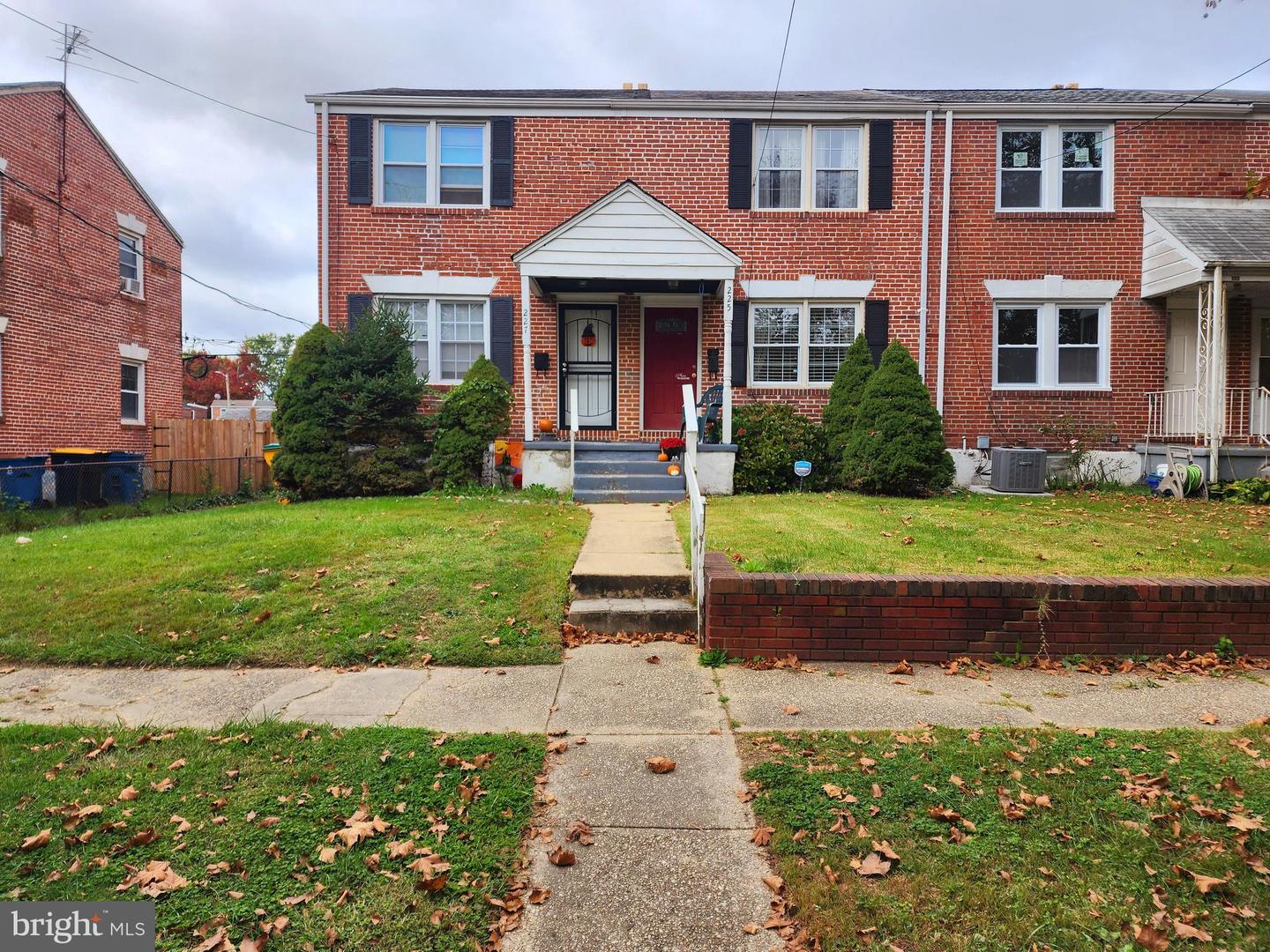 225 Birch Ave Property Photo