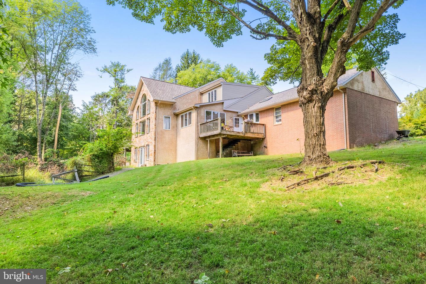 9 Walnut Ridge Rd Property Photo 7