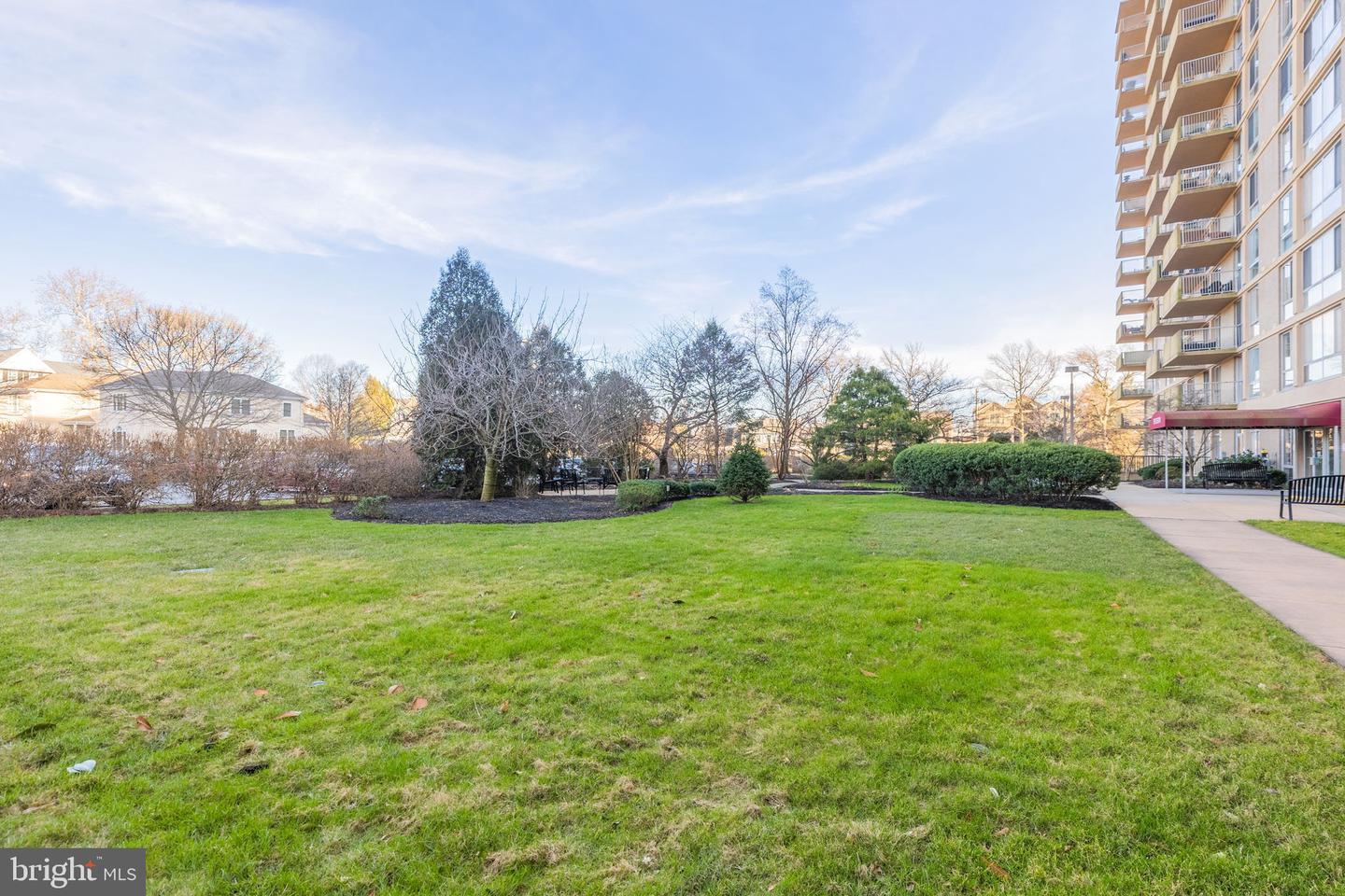 2401 Pennsylvania Ave #101 Property Photo 15