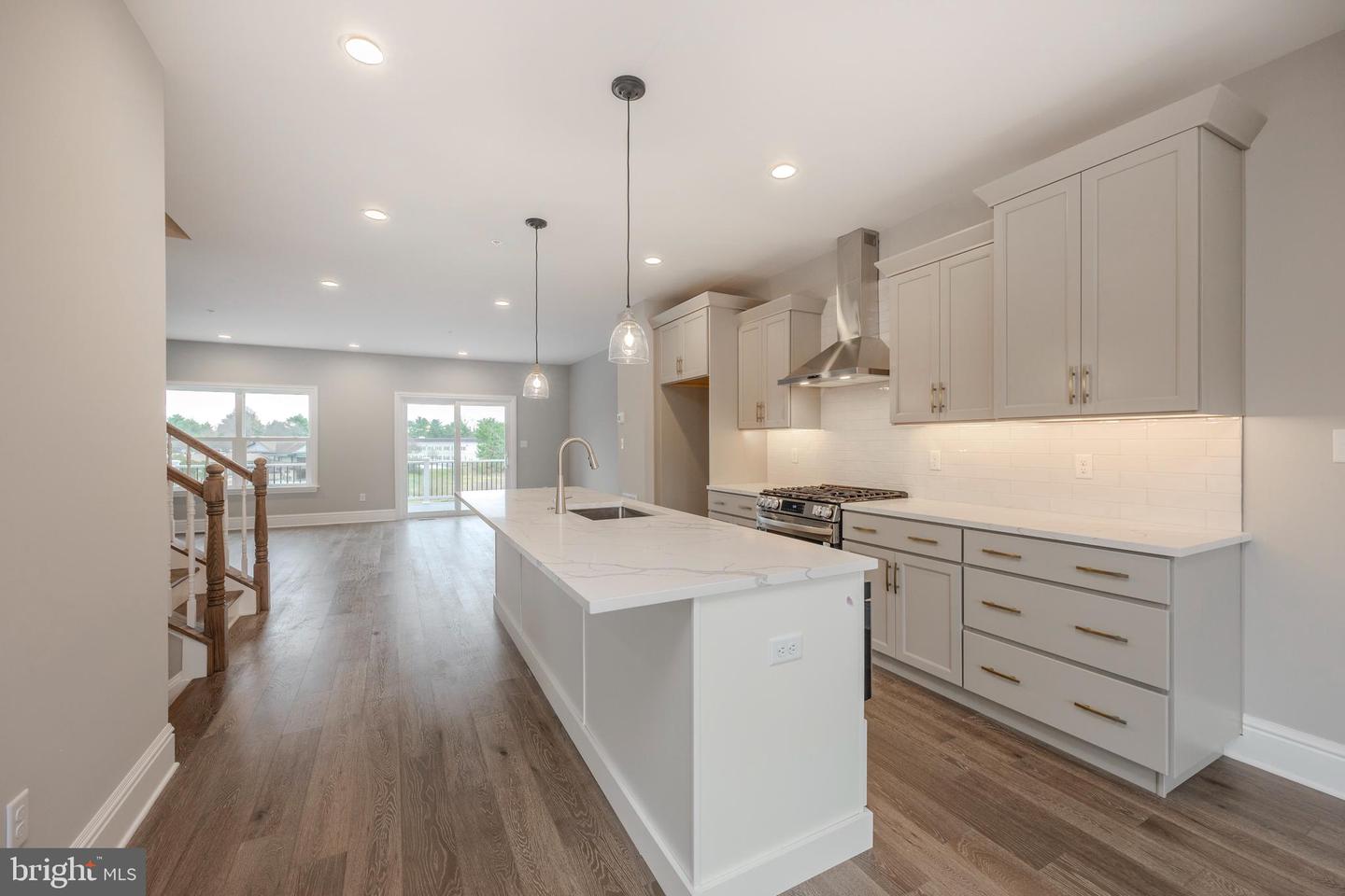 4815 HOGAN DR Property Photo 1