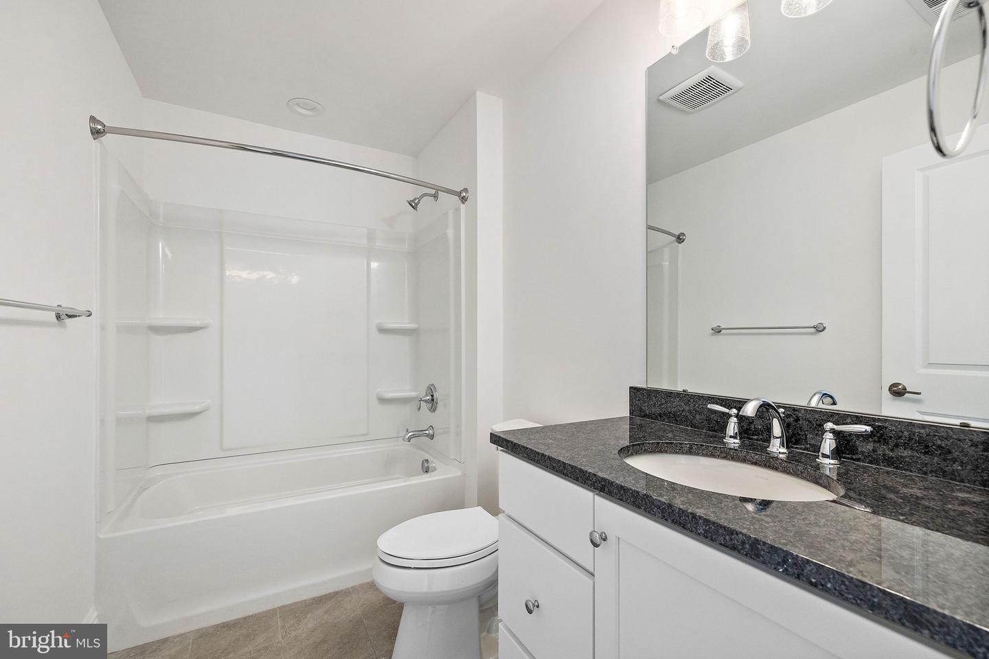 4811 Hogan Dr #3 Property Photo 18