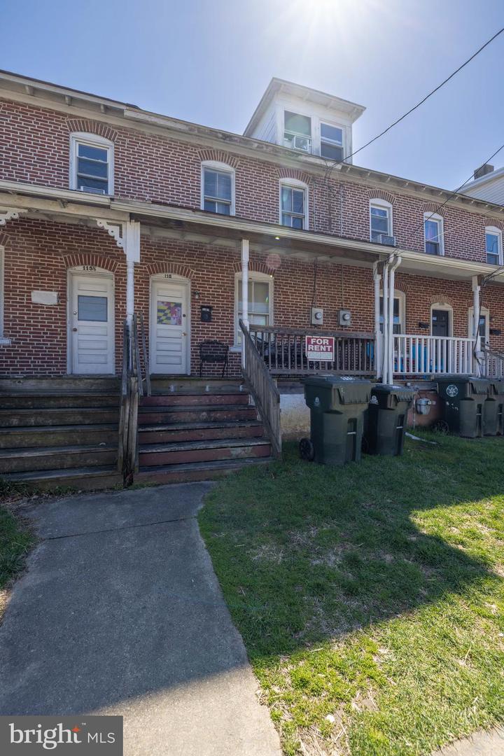 127 E Cleveland Ave Property Photo 1