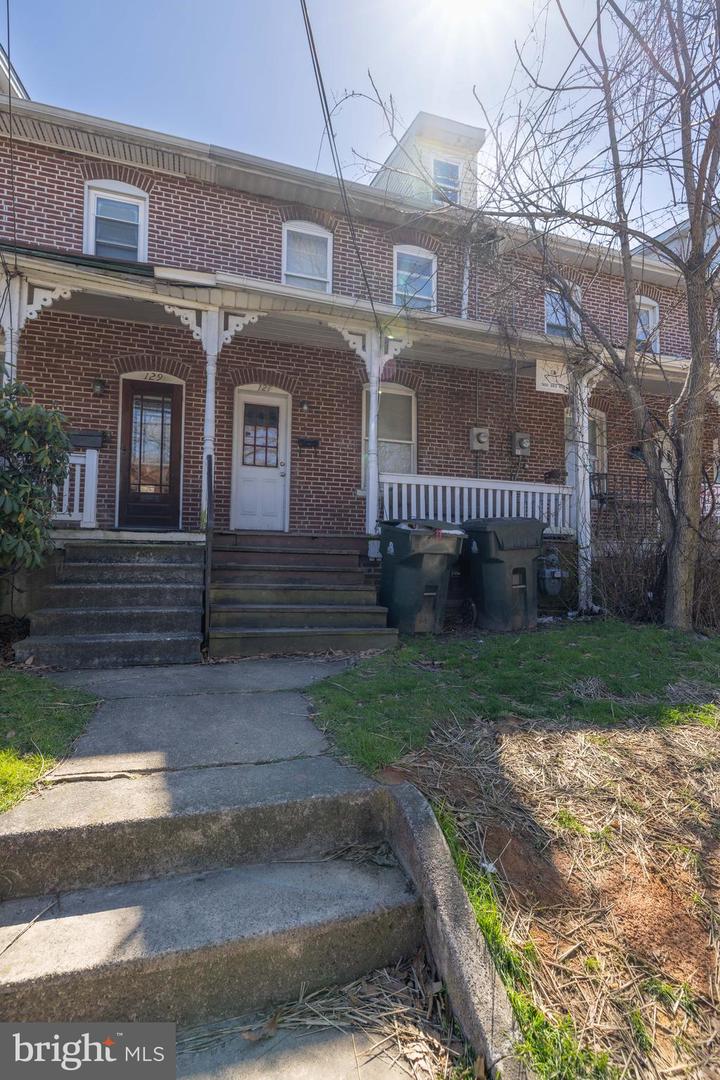 127 E Cleveland Ave Property Photo 5