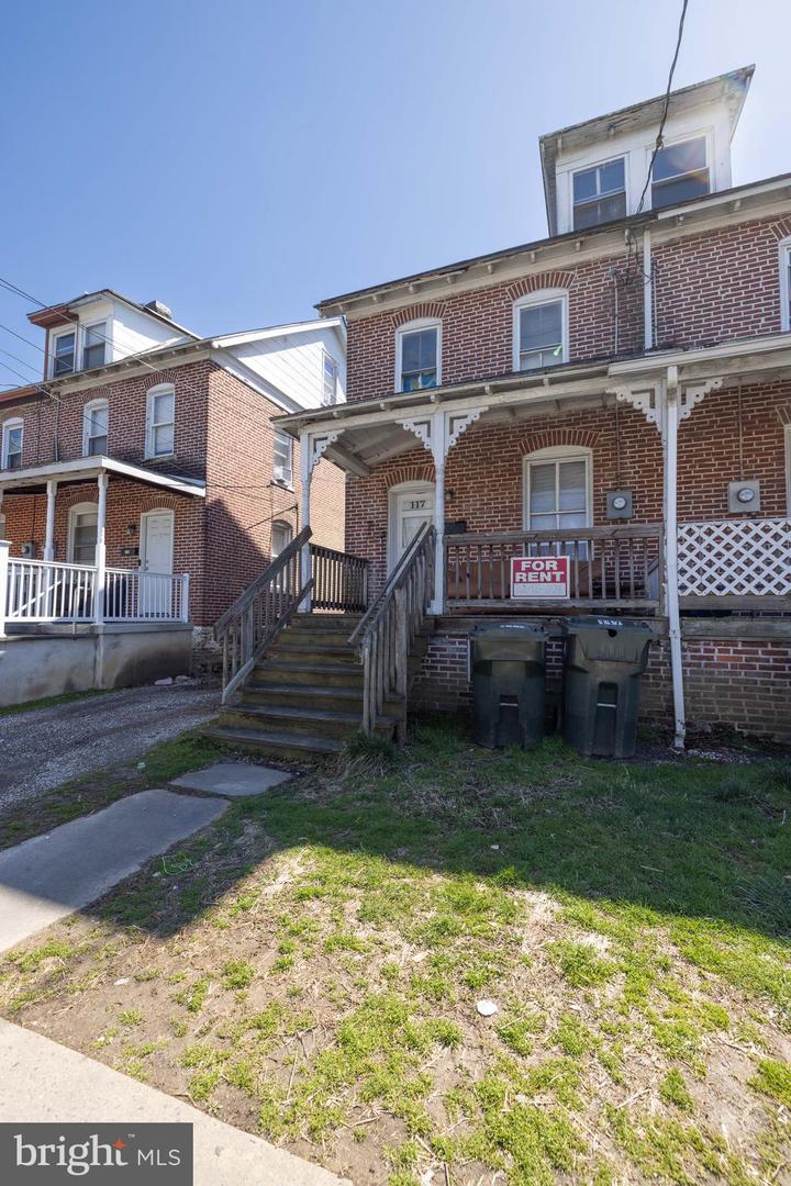 127 E Cleveland Ave Property Photo 10