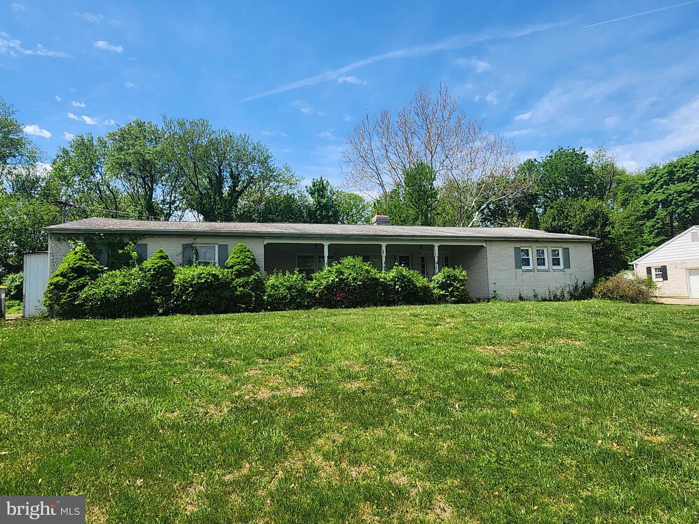 10 Addison Dr Property Photo 1
