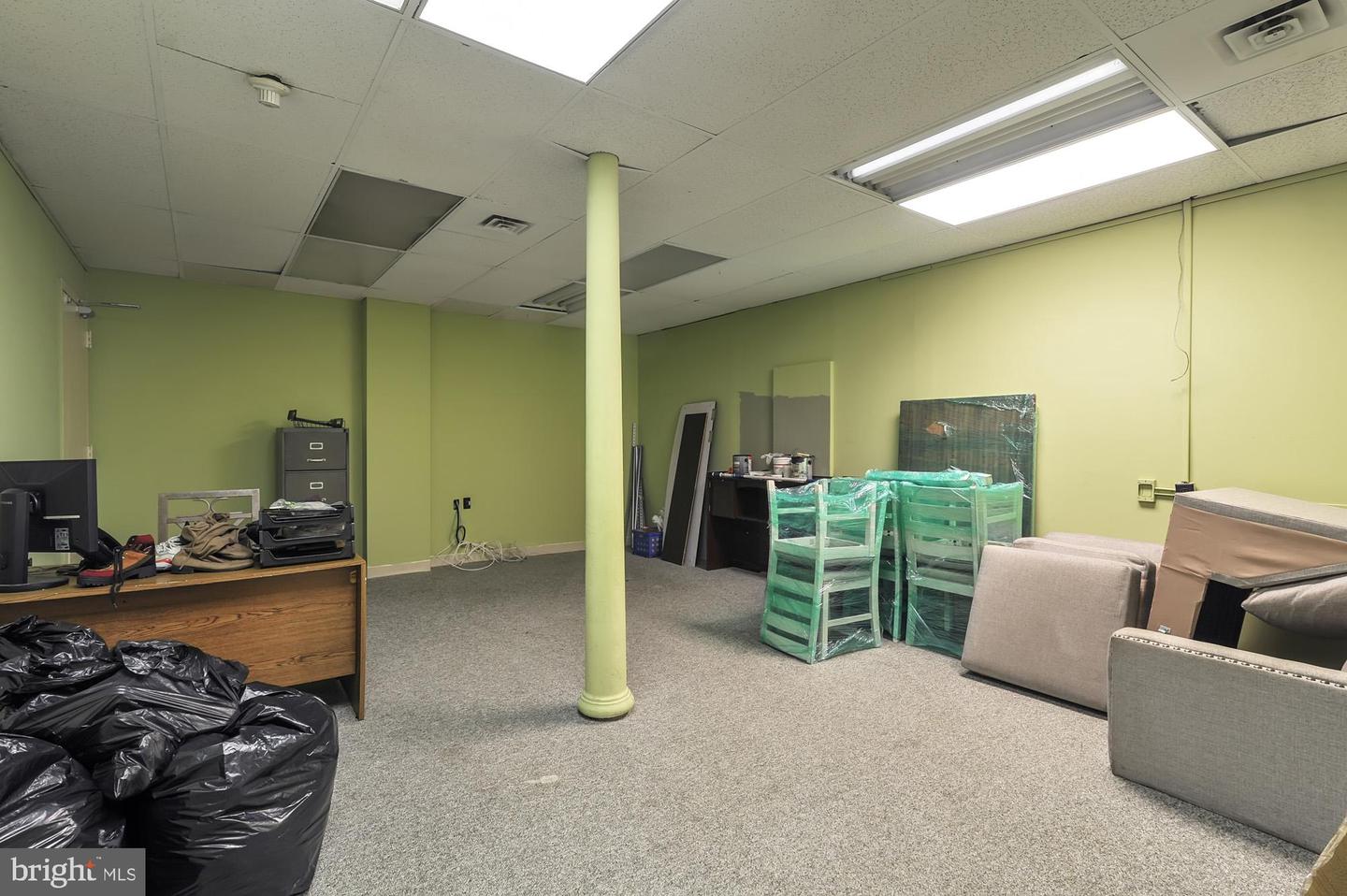 715 N King St Property Photo 17