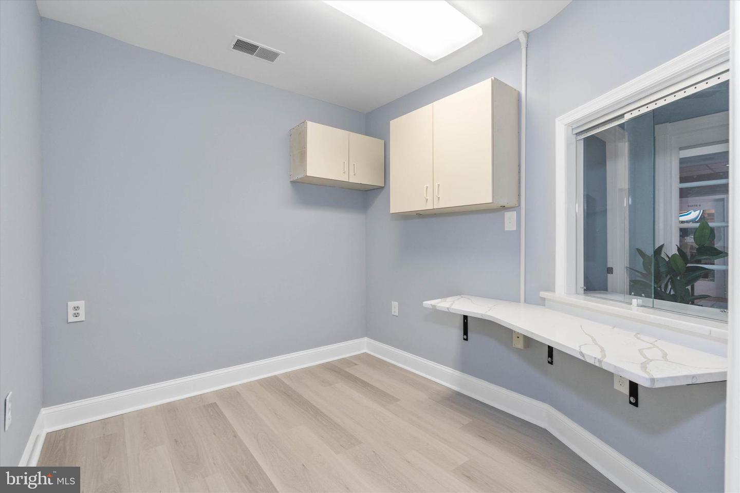 1815-unit W Thirteenth St #2 Property Photo 8