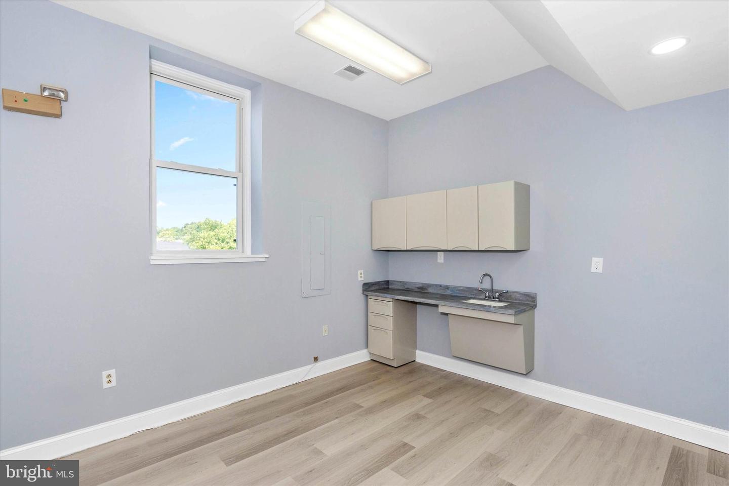 1815-unit W Thirteenth St #2 Property Photo 10