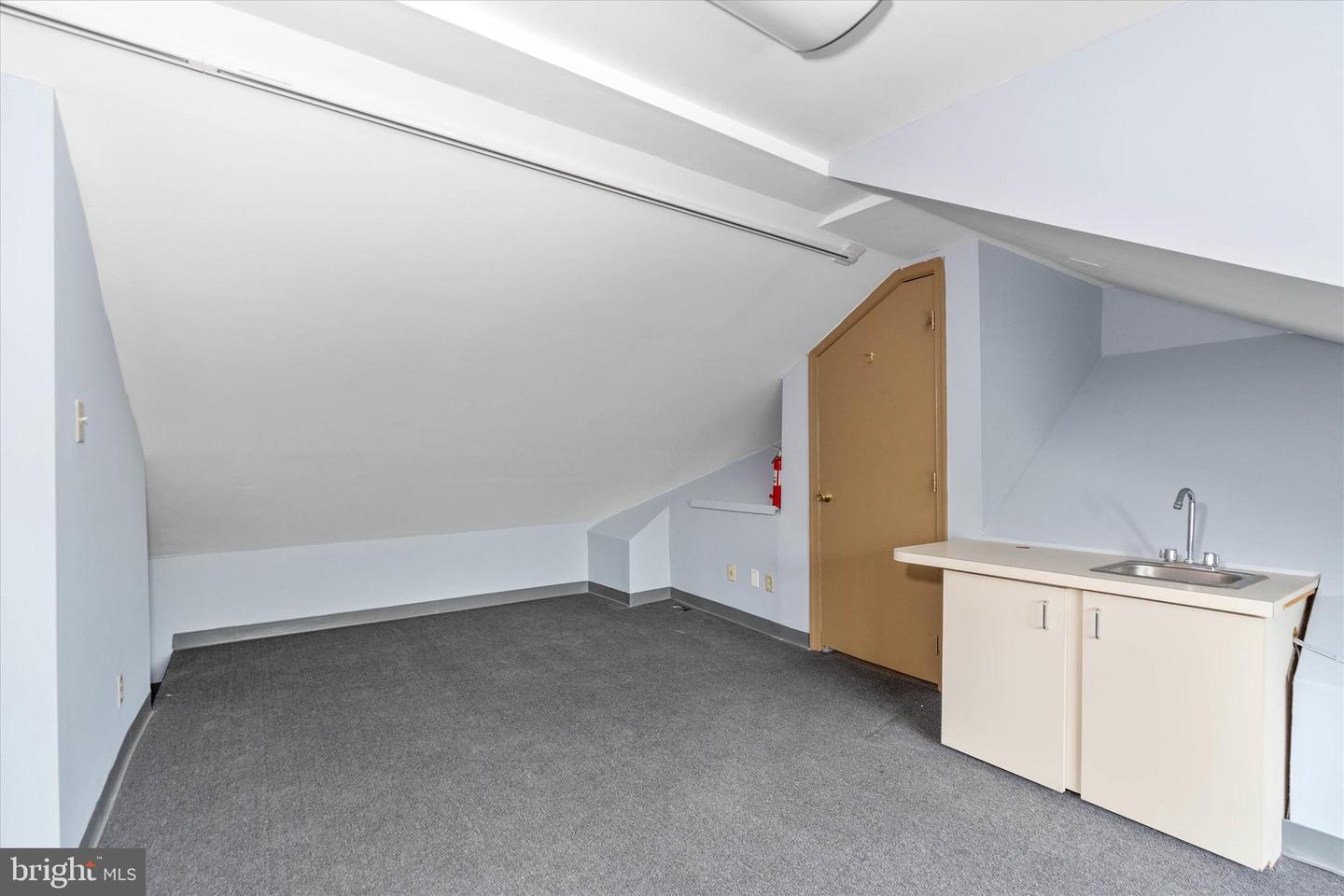 1815-unit W Thirteenth St #2 Property Photo 16