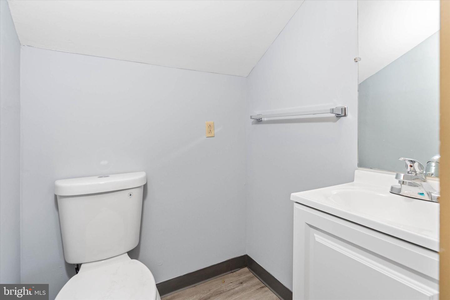 1815-unit W Thirteenth St #2 Property Photo 17