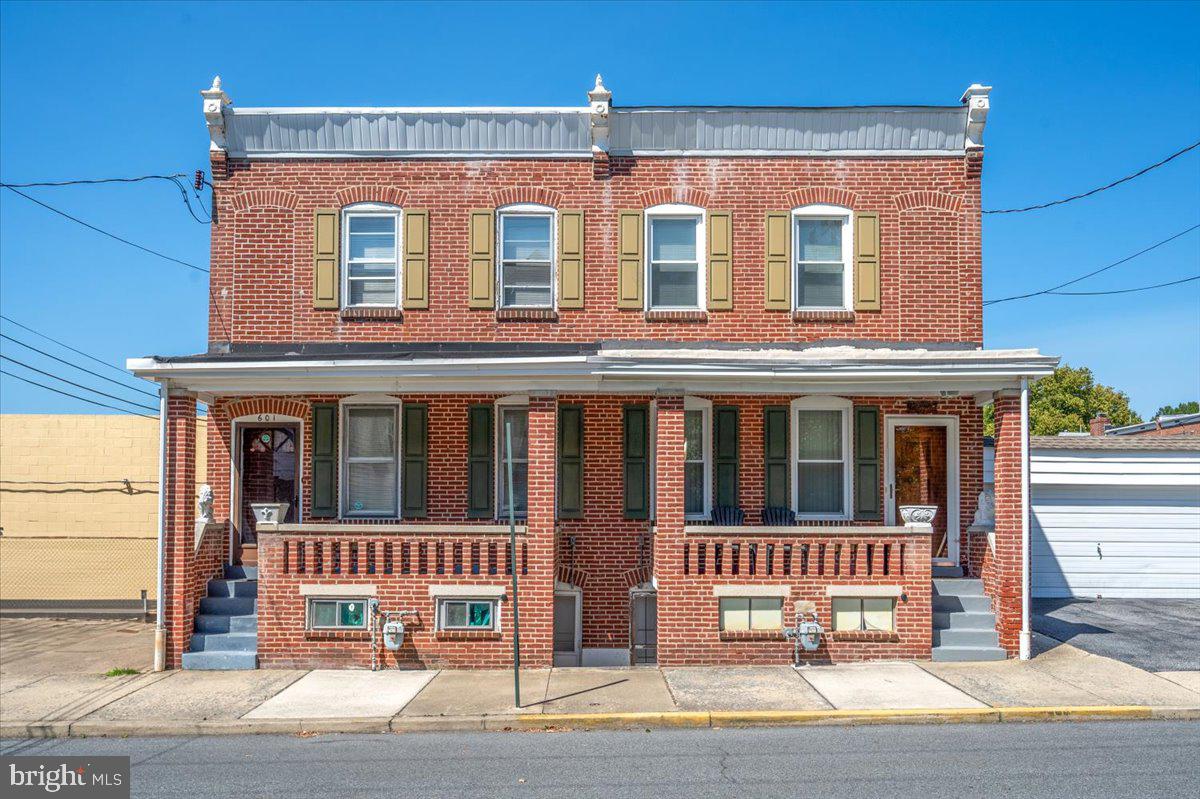 605 Hawley St Property Photo 11