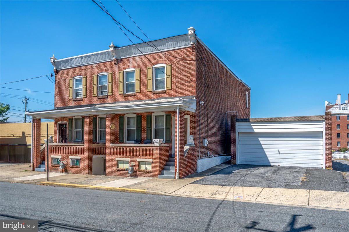 603 Hawley St Property Photo 13