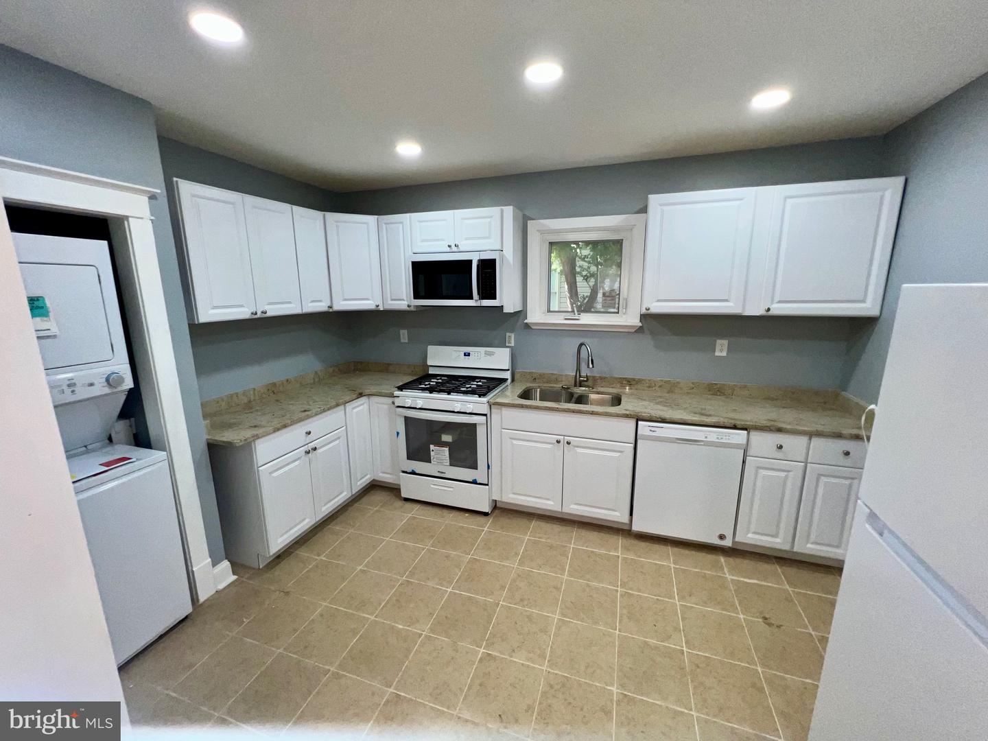 3110 Lancaster Ave Property Photo 10