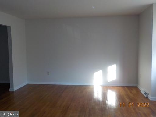 912 Pickett Ln Property Photo 2