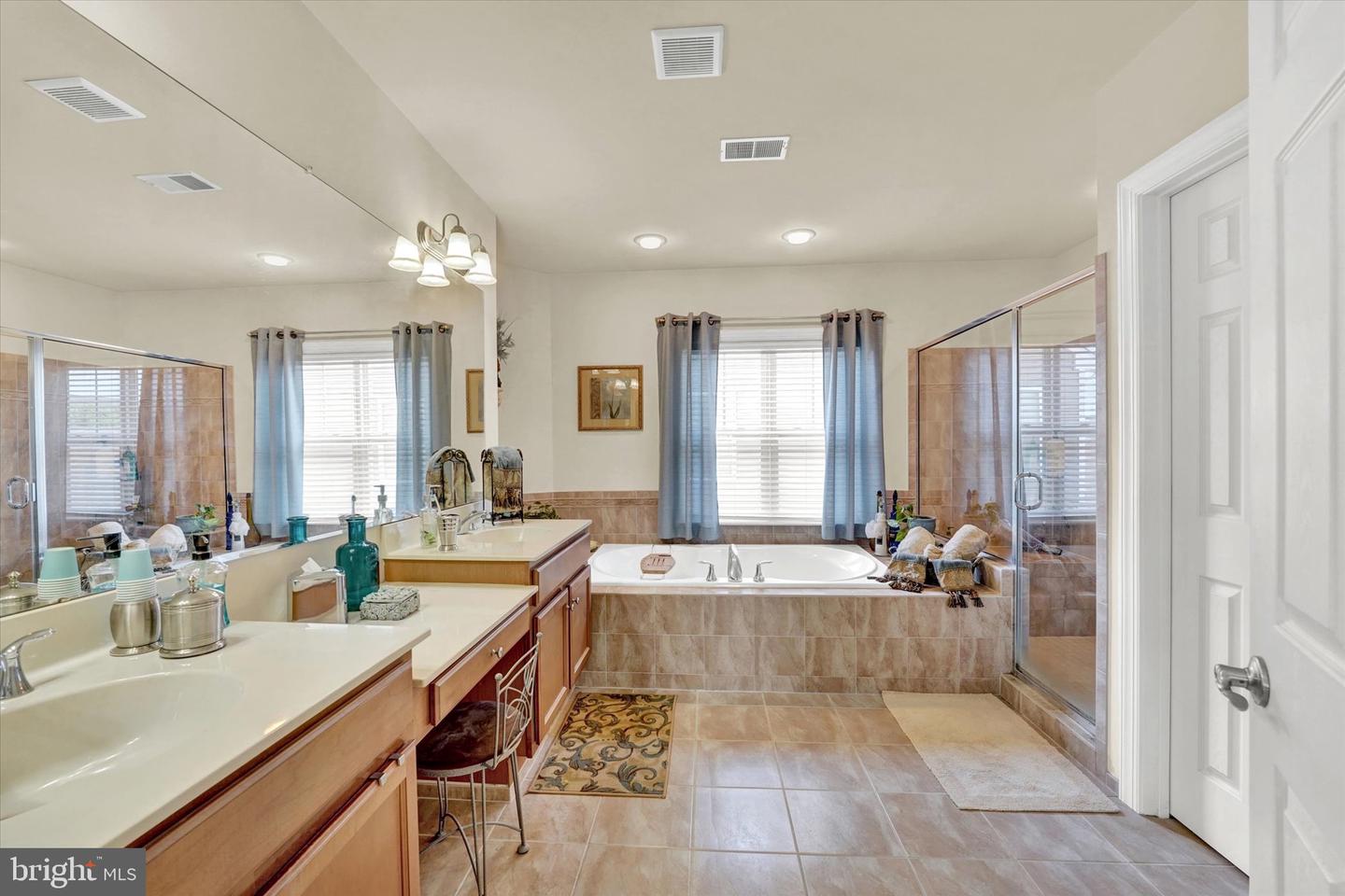 152 Tuscany Dr Property Photo 33