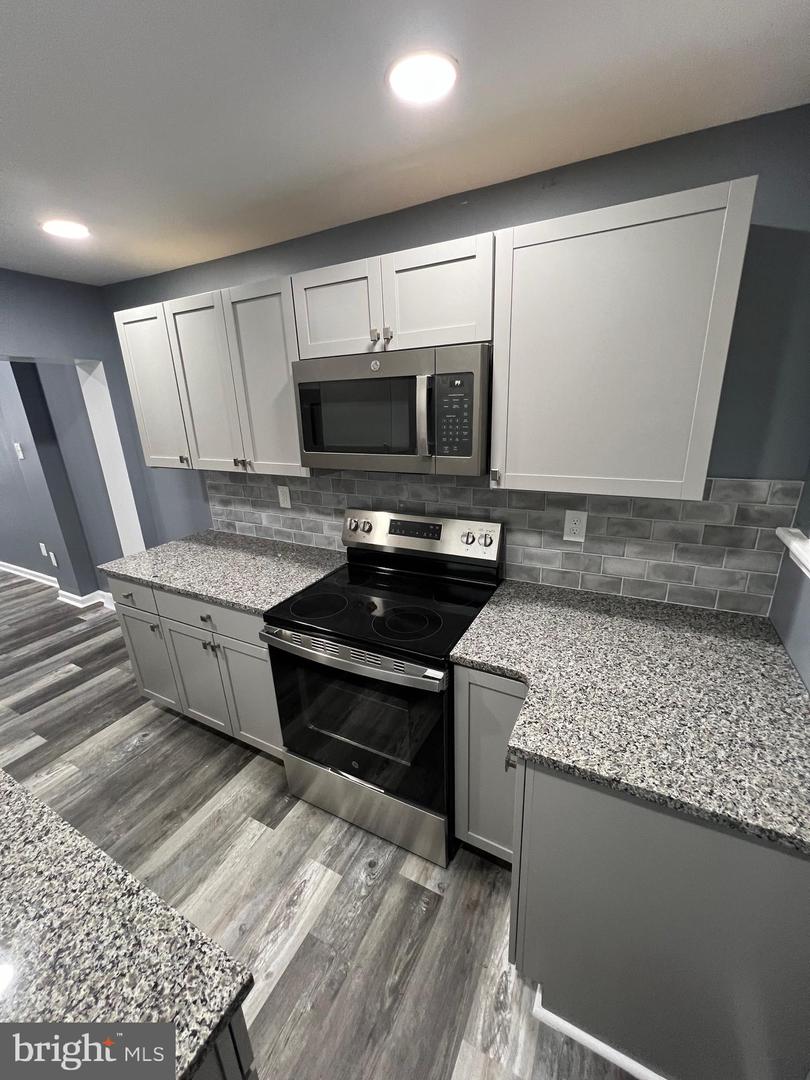 1228 Chestnut St Property Photo 7