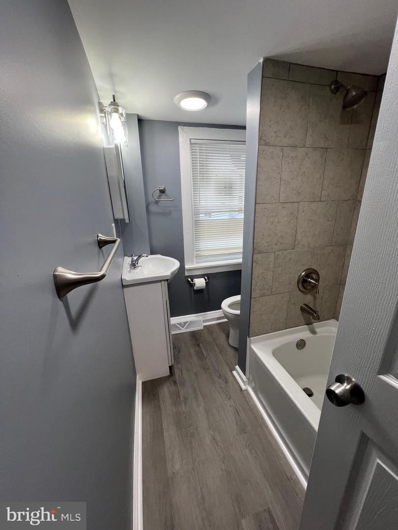 1228 Chestnut St Property Photo 15