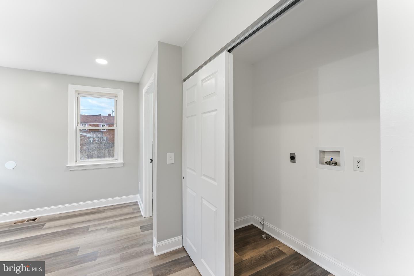727 Clayton Property Photo 5