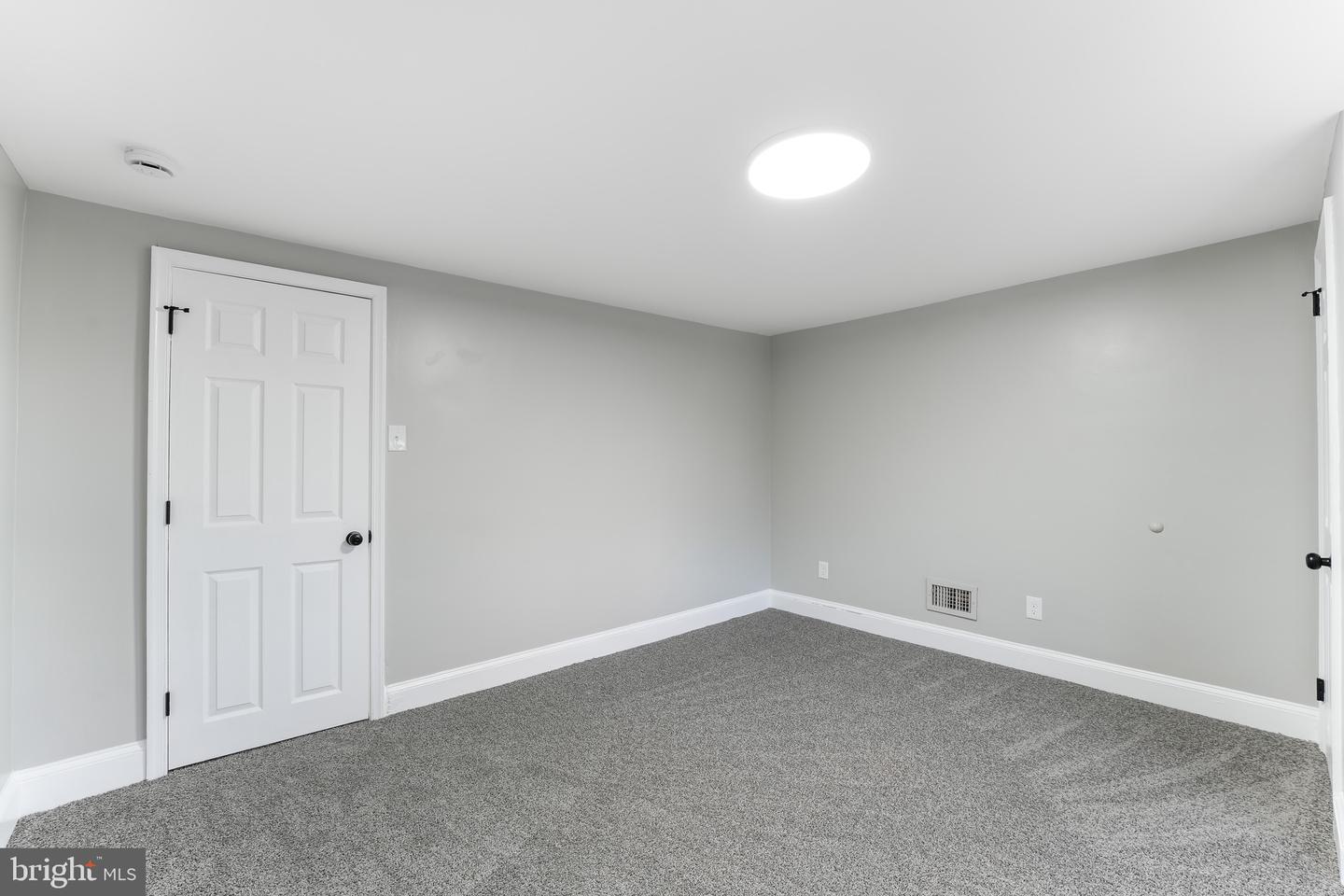 727 Clayton Property Photo 14