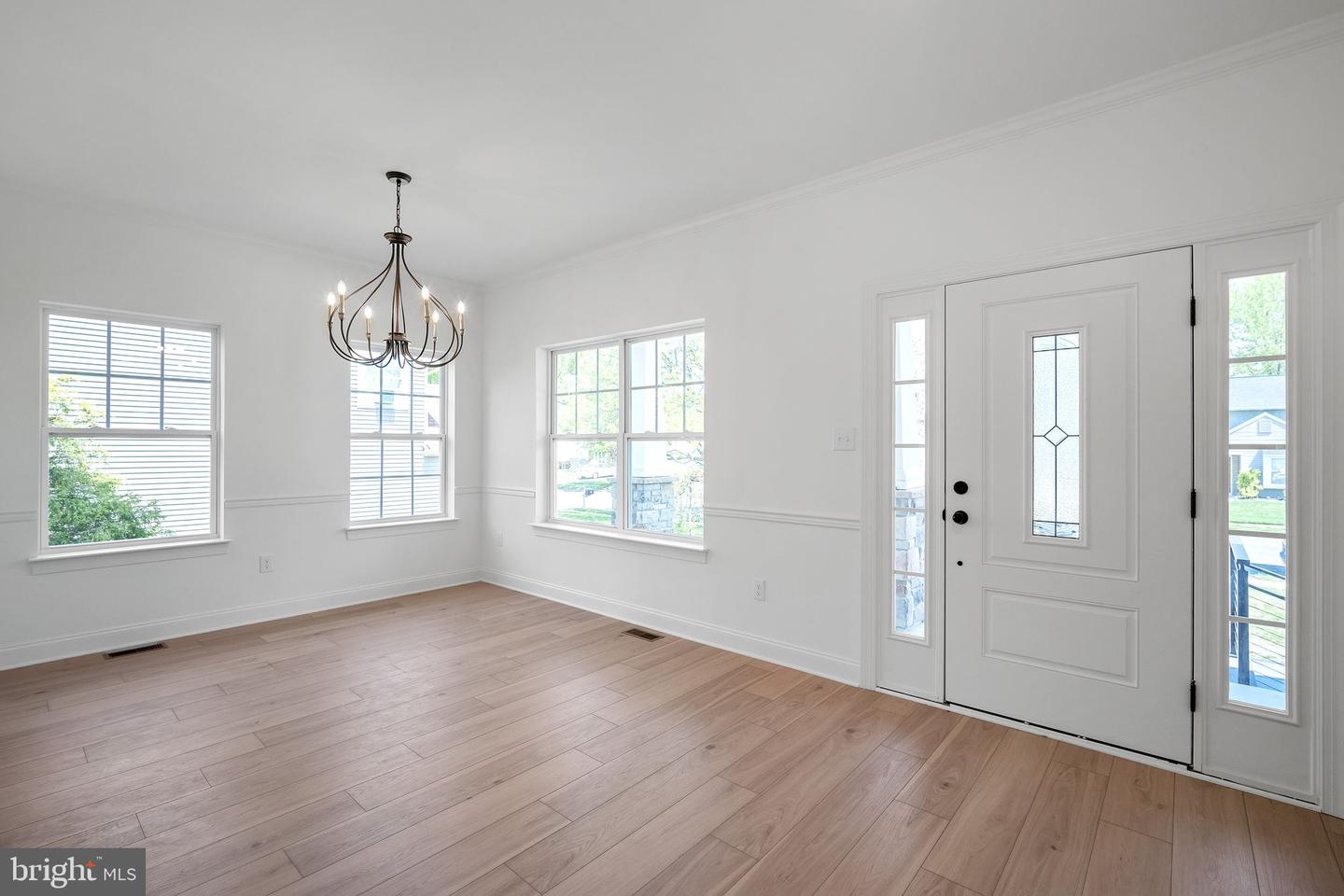 848 Saw Mill Rd #b Property Photo 5