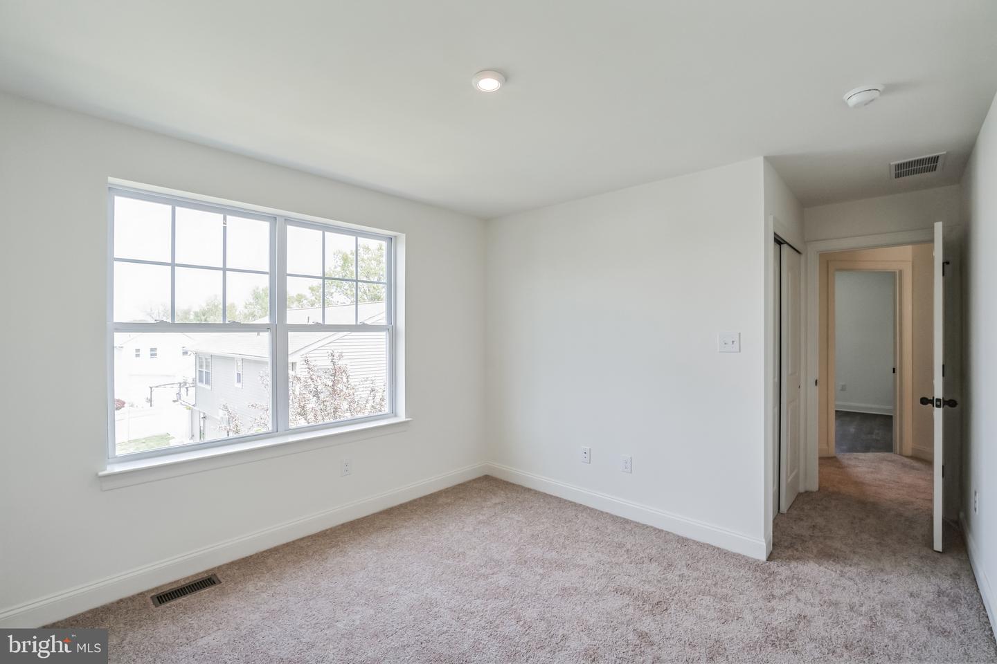 848 Saw Mill Rd #b Property Photo 26