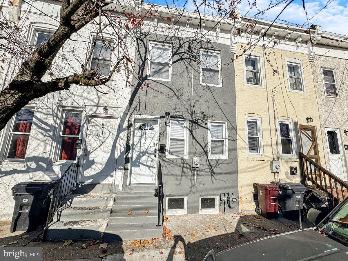 909 Coleman St Property Photo 2