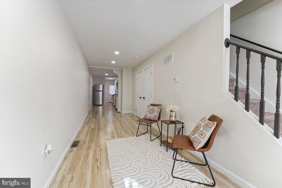 909 Coleman St Property Photo 6