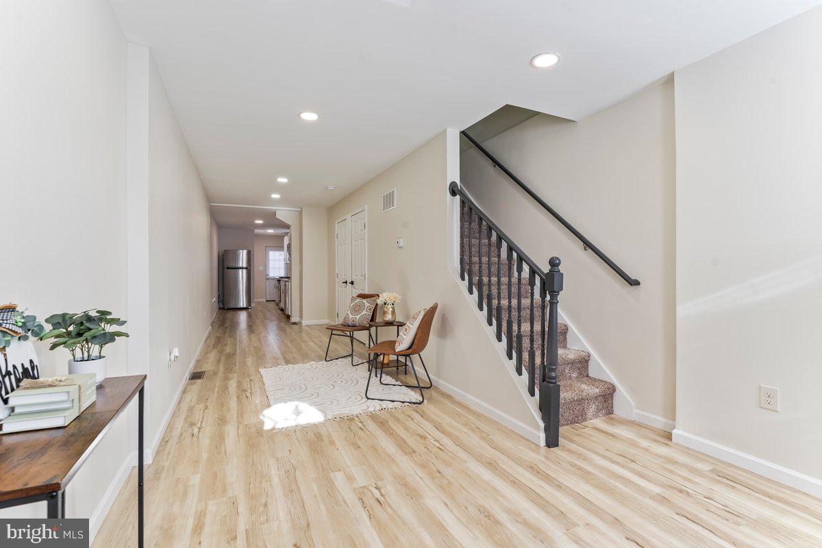 909 Coleman St Property Photo 7