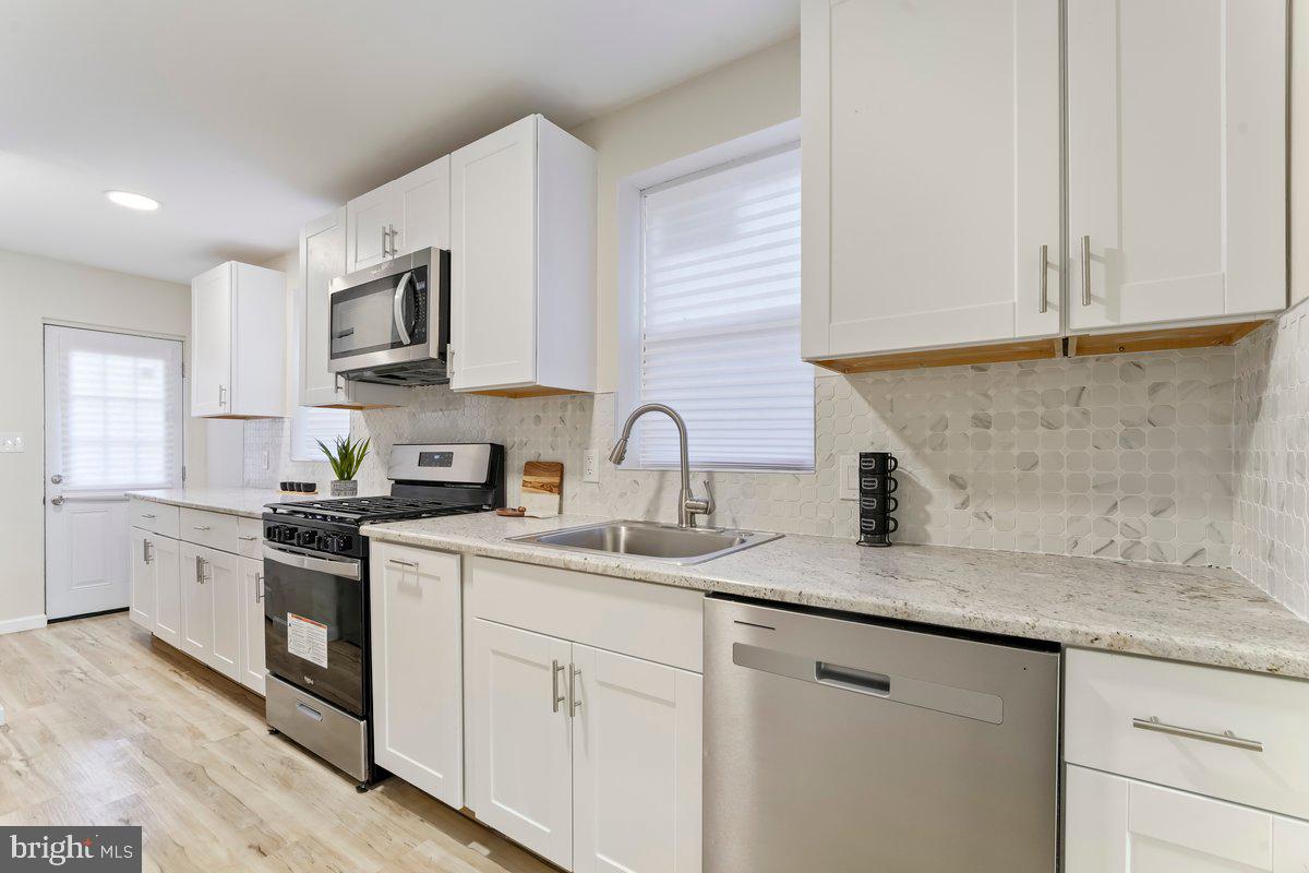 909 Coleman St Property Photo 13