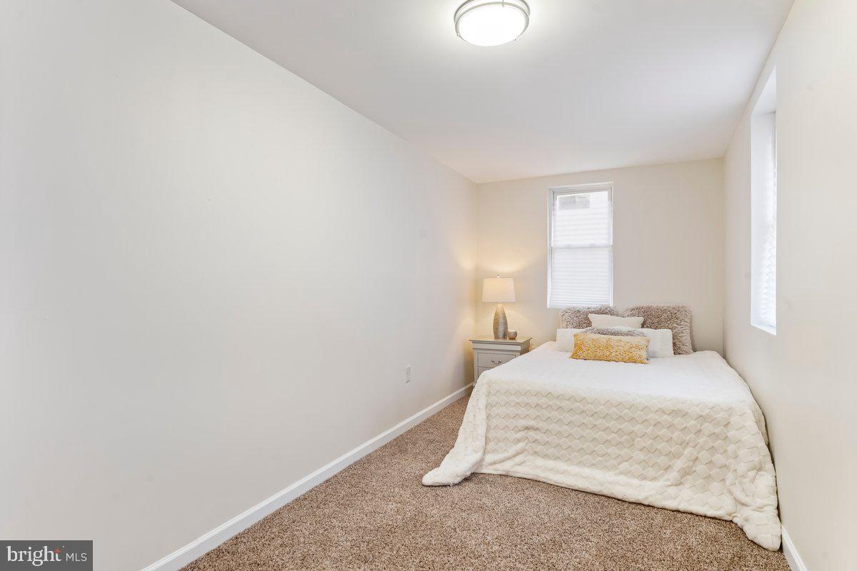 909 Coleman St Property Photo 16